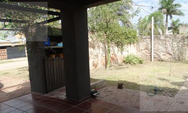 Casa en venta *zona centro *V.Angela-Chaco