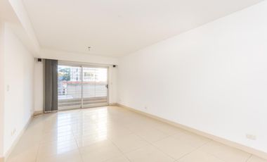 Departamento en venta en Martínez, de 2 ambientes, cochera, baulera.