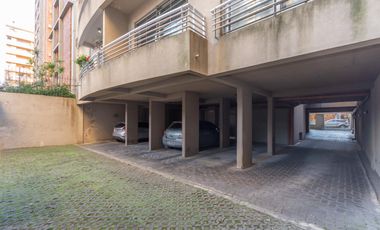Departamento en venta en Martínez, de 2 ambientes, cochera, baulera.