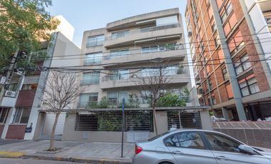 Departamento en venta en Martínez, de 2 ambientes, cochera, baulera.