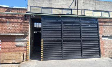 Depósito de 1000 m2 cubiertos en Florida