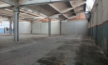 Depósito de 1000 m2 cubiertos en Florida