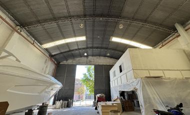 Galpón en alquiler en Zona Industrial 700 Mts cubiertos