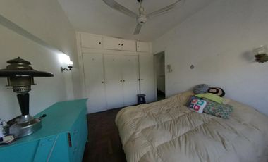 NUEVAS CONDICIONES, Chalet sobre Belgrano 1195 con patio