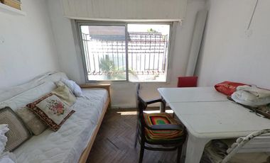 NUEVAS CONDICIONES, Chalet sobre Belgrano 1195 con patio