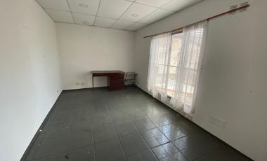 Oficina 4 ambientes ALQUILER Avellaneda