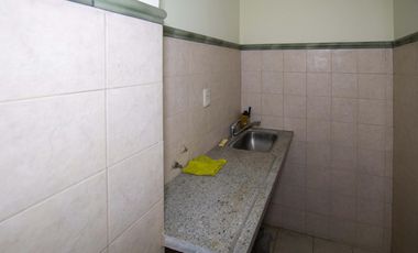 Amplia oficina centrica
