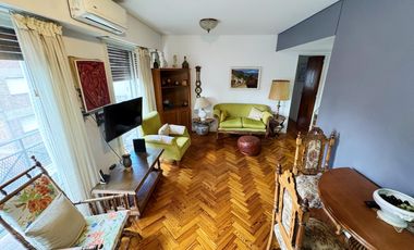 Departamento tres ambientes con cochera en alquiler