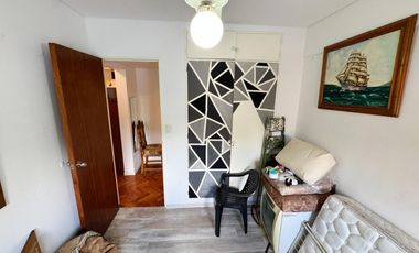 Departamento tres ambientes con cochera en alquiler