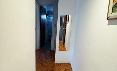 Departamento tres ambientes con cochera en alquiler