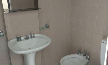 Departamento 2 amb. con patio en San Justo
