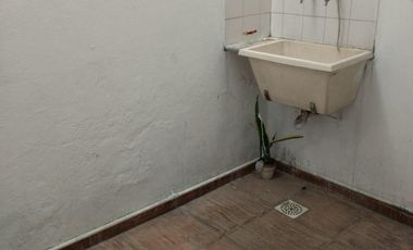 Departamento 2 amb. con patio en San Justo