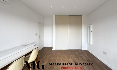 Casa en alquiler, 5 ambientes. Terralagos, Canning.