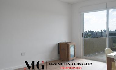 Casa en alquiler, 5 ambientes. Terralagos, Canning.