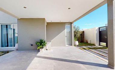 CASA EN VENTA EN LA PLATA GORINA 3 DORMITORIOS TERRAZA