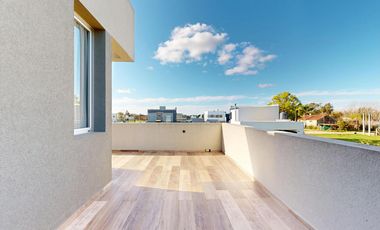 CASA EN VENTA EN LA PLATA GORINA 3 DORMITORIOS TERRAZA