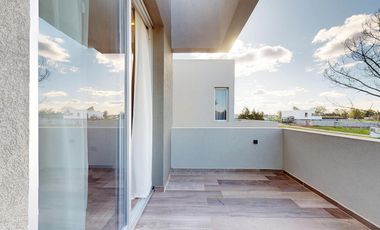CASA EN VENTA EN LA PLATA GORINA 3 DORMITORIOS TERRAZA