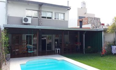 Casa - Venta- City Bell - 2 Dormitorios
