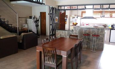Casa - Venta- City Bell - 2 Dormitorios