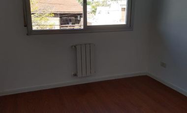 Departamento 2 AMBIENTES CON COCHERA A PASOS DE LA ESTACION en Banfield Oeste