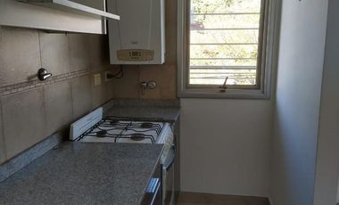 Departamento 2 AMBIENTES CON COCHERA A PASOS DE LA ESTACION en Banfield Oeste