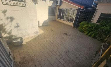 CASA 4 AMB. CON COCHERA