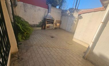 CASA 4 AMB. CON COCHERA