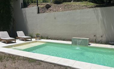 Casa en villa allende