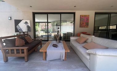 Casa en villa allende