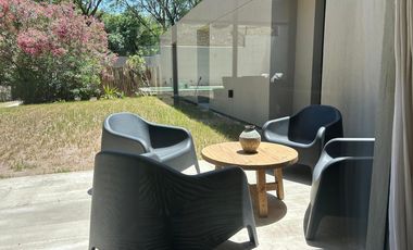 Casa en villa allende