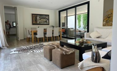 Casa en villa allende