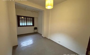Venta Olivos PH 4 ambientes   jardín sin expensas