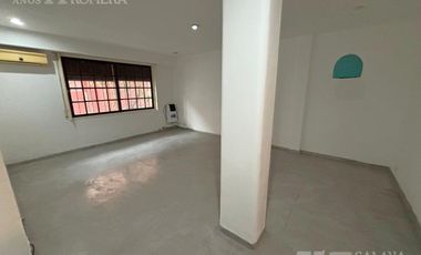 Venta Olivos PH 4 ambientes   jardín sin expensas