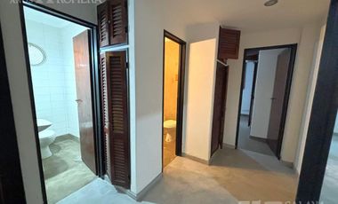 Venta Olivos PH 4 ambientes   jardín sin expensas