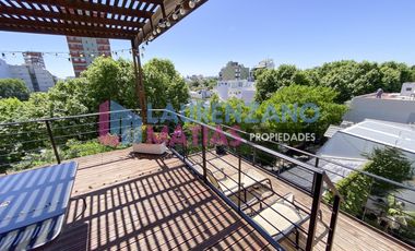VENTA O ALQUILER - CASA 5 AMB. CON PATIO, TZA, COCHERA Y ASCENSOR EN VILLA DEVOTO