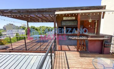 VENTA O ALQUILER - CASA 5 AMB. CON PATIO, TZA, COCHERA Y ASCENSOR EN VILLA DEVOTO