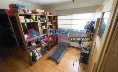 VENTA O ALQUILER - CASA 5 AMB. CON PATIO, TZA, COCHERA Y ASCENSOR EN VILLA DEVOTO