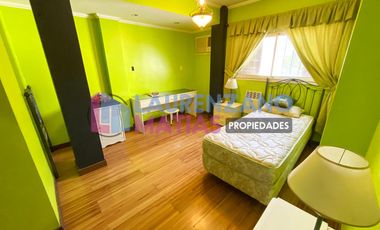 VENTA O ALQUILER - CASA 5 AMB. CON PATIO, TZA, COCHERA Y ASCENSOR EN VILLA DEVOTO