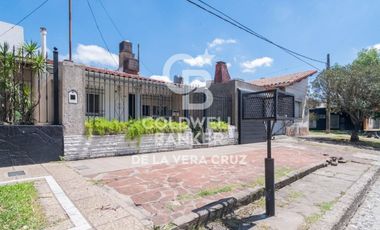 Casa en venta 3 dormitorios cochera y patio seco Alvear 4400 Sargento Cabral