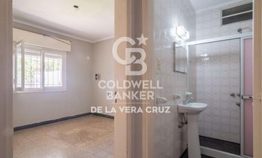 Casa en venta 3 dormitorios cochera y patio seco Alvear 4400 Sargento Cabral