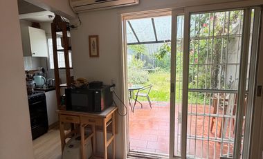 Casa en Olivos con parque y cochera