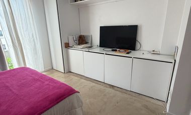 Casa en Olivos con parque y cochera