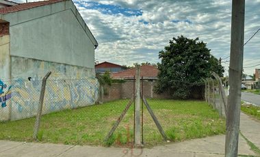 Terreno en venta Equina San Martin y Fourier