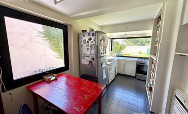 Venta casa 4 ambientes con jardín y pileta en Olivos