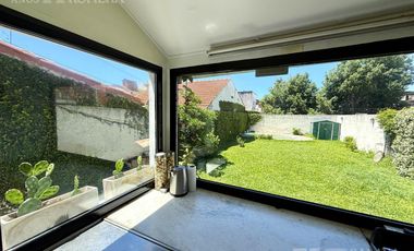Venta casa 4 ambientes con jardín y pileta en Olivos