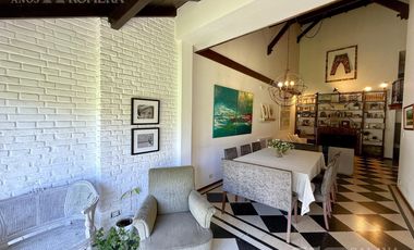 Venta casa 4 ambientes con jardín y pileta en Olivos