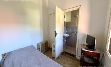 Venta casa 4 ambientes con jardín y pileta en Olivos