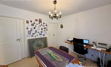 Venta casa 4 ambientes con jardín y pileta en Olivos