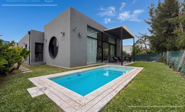Casa en venta de  4 ambientes en barrio cerrado La Reserva de Hudson, Berazategui