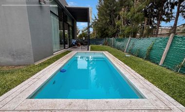 Casa en venta de  4 ambientes en barrio cerrado La Reserva de Hudson, Berazategui